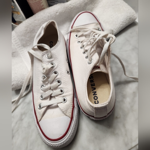 Converse - Picture 4 of 4